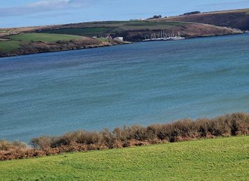 ireland/kinsale/landmark/kinsale-beach