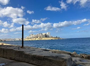 malta/western-region/landmark/boom-defence