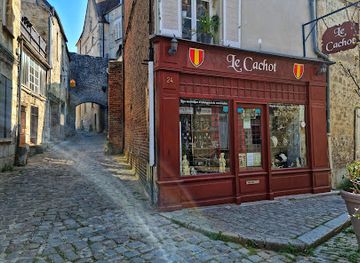france/picardy/landmark/le-cachot