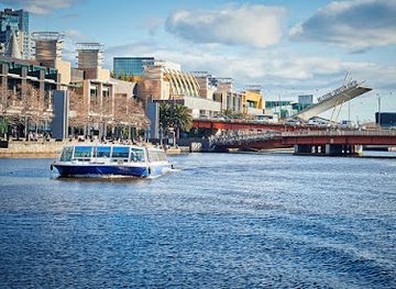 australia/melbourne/landmark/melbourne-river-cruises
