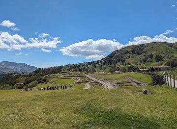 ecuador/highland-valleys/landmark/intinahui-cara-del-sol