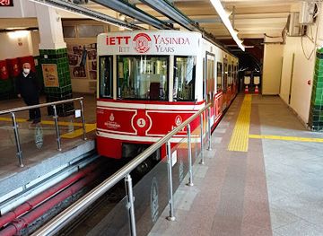 turkiye/marmara-region/landmark/the-tunnel-marker