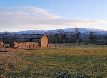 united-kingdom/yorkshire-dales-national-park/landmark/hardraw-force-waterfall