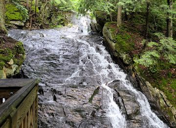 vermont/killington/landmark/thundering-brook-falls-trail