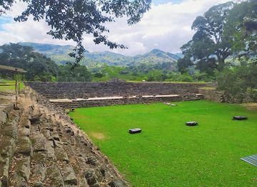 honduras/copan-ruinas/landmark/plaza-oriental
