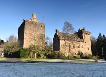 united-kingdom/renfrewshire/landmark/dean-castle-country-park