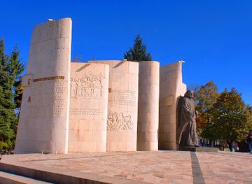 bulgaria/northwest-bulgaria/landmark/monument-paisius-of-hilendar