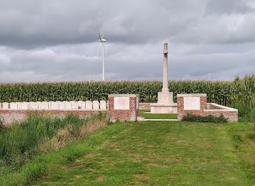 belgium/ypres/landmark/welsh-cemetery-caesar-s-nose
