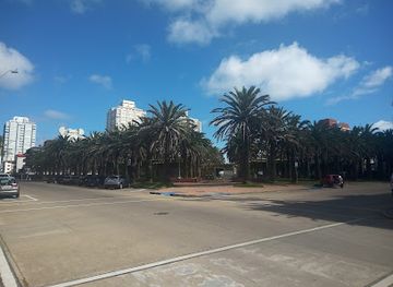uruguay/punta-del-este/landmark/plaza-artigas