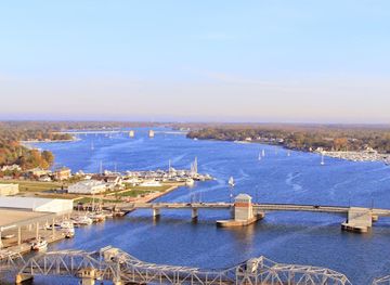 wisconsin/sturgeon-bay/landmark/destination-sturgeon-bay