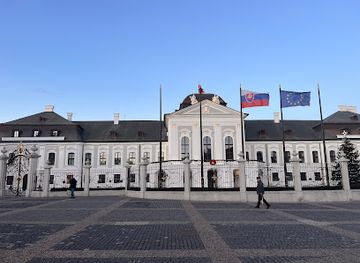 slovakia/bratislava/landmark/presidential-garden