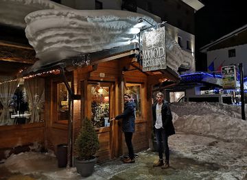 italy/cervinia/landmark/wood