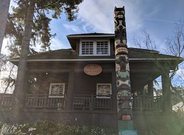 Log House Museum