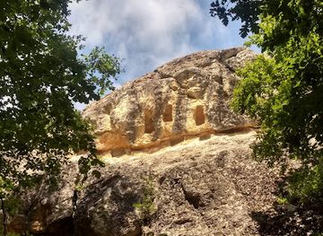 bulgaria/rhodope-mountains/landmark/the-deaf-stones