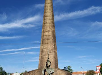 uruguay/metropolitan-area/landmark/obelisco-de-treinta-y-tres