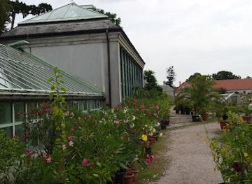 hungary/transdanubia/landmark/palm-house-helikon-castle-museum