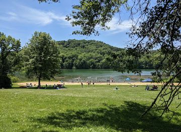 wisconsin/driftless-area/landmark/governor-dodge-state-park