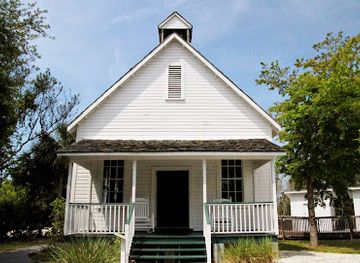 florida/southwest-florida/landmark/sanibel-historical-museum-and-village