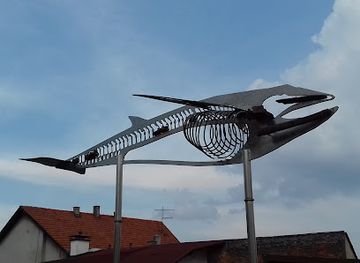 croatia/zagreb/landmark/spomenik-zagrebacki-kit