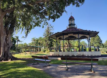 australia/fraser-coast/landmark/queen-s-park