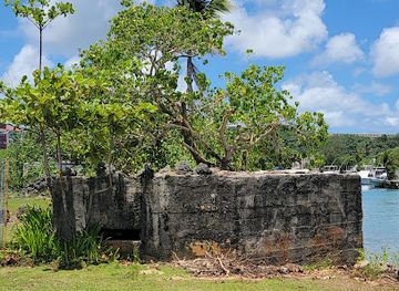 guam/sinajana/landmark/agana-hagatna-pillbox