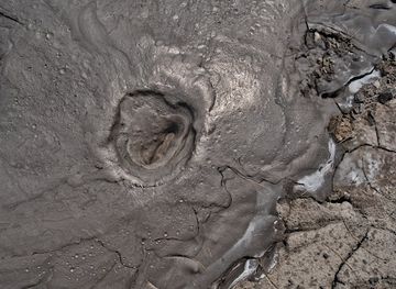 timor-leste/same/landmark/poto-mud-vulcanoes