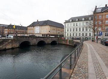 denmark/hillerod/landmark/frederiksholms-kanal