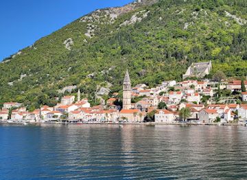 montenegro/perast/landmark/plaza-velemira-kraj-perasta