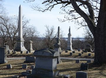 wisconsin/lake-geneva/landmark/oak-hill-cemetery