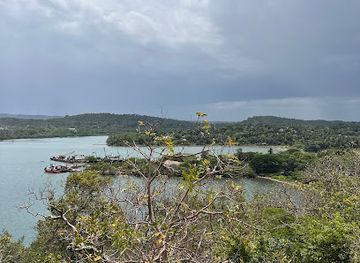 sri-lanka/eastern-province/landmark/damping-pire