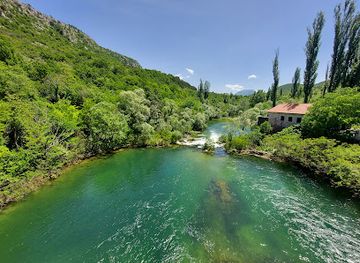 croatia/cetina-river-canyon/landmark/river-cetina-bridge