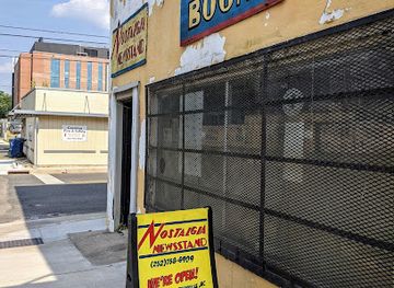north-carolina/greenville/landmark/nostalgia-newsstand