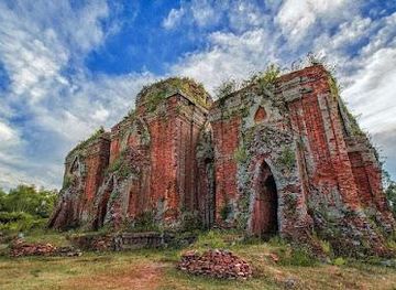 vietnam/tam-ky/landmark/chien-dan-cham-towers