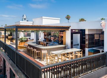 california/oceanside/landmark/the-brick-hotel