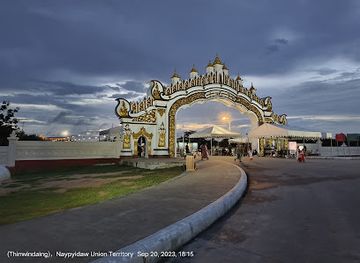 myanmar-burma/naypyidaw/landmark/maravijaya-buddha-statue