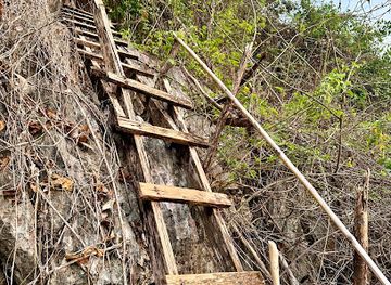 laos/vientiane-province/landmark/phapoak-mountain