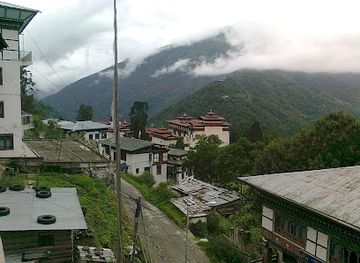 bhutan/trongsa/landmark/norling-hotel