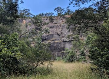 australia/central-highlands/landmark/mount-gibraltar-quarries