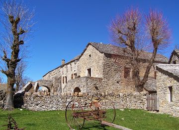 france/gorges-du-tarn/landmark/ferme-caussenarde-d-autrefois