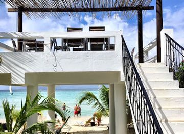 jamaica/great-morass/landmark/white-sands-negril