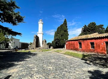 uruguay/colonia/landmark/calle-de-los-suspiros