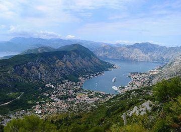 montenegro/bar/landmark/kotor-serpentine