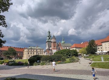 poland/lesser-poland/landmark/wawel-dragon