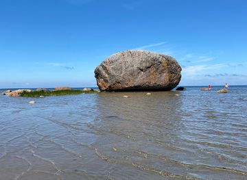 estonia/laane-county/landmark/ehalkivi