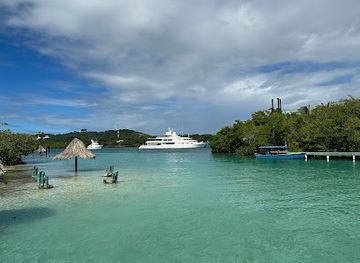 honduras/bay-islands/landmark/little-french-key