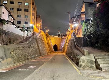 south-korea/incheon/chinatown/landmark/hongye-mun