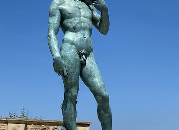 california/burbank/landmark/michelangelo-s-david