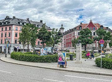 germany/munich/ludwigsvorstadt-isarvorstadt/landmark/leo-von-klenze-denkmal