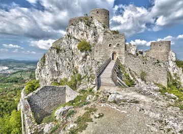 bosnia-and-herzegovina/tuzla/landmark/srebrenik-fortress