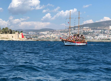 turkiye/kusadasi/landmark/matador-boat-trip
